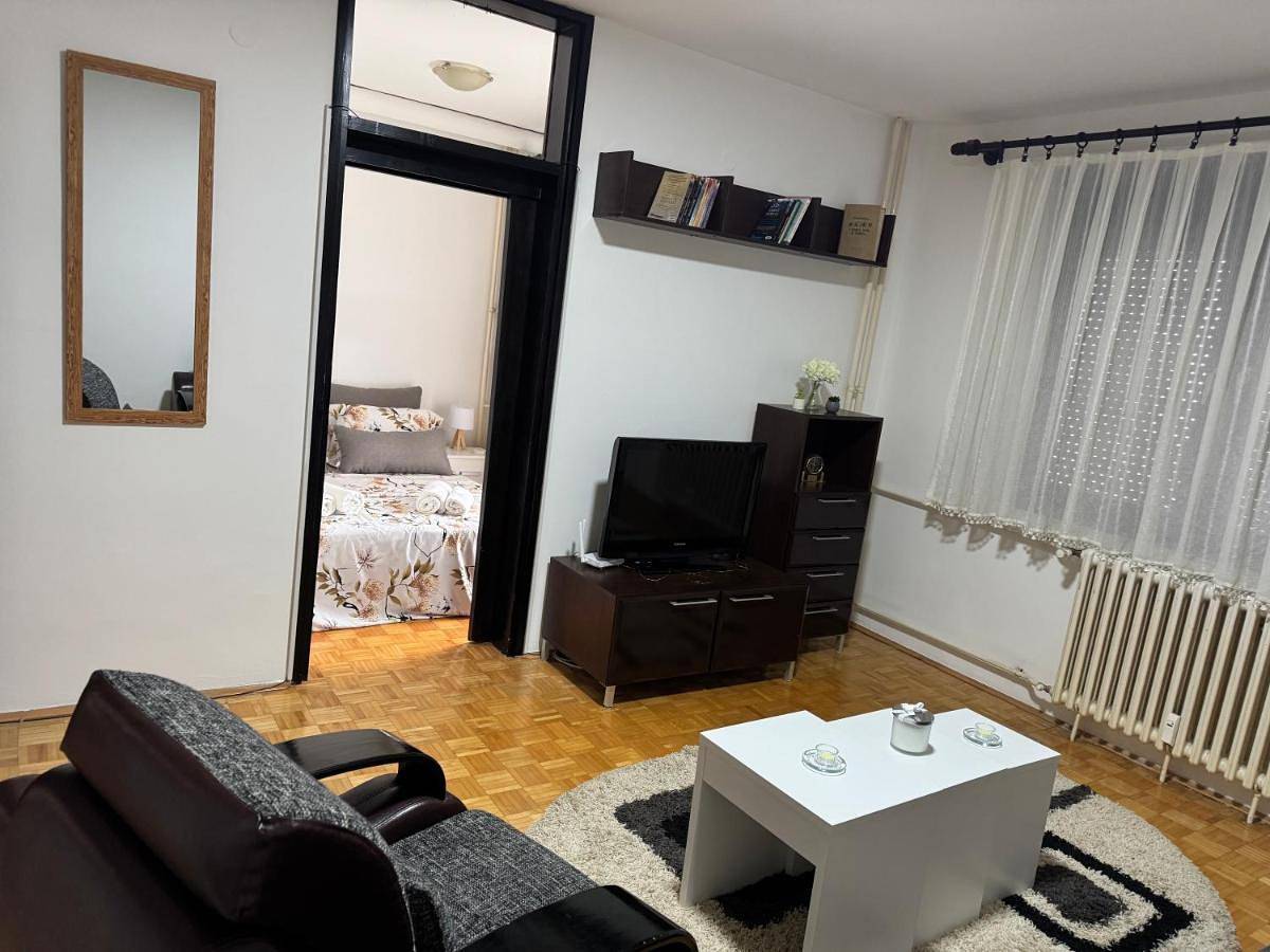 Appartement entier, One-Bedroom Apartment in Шабац, Mačva (district)