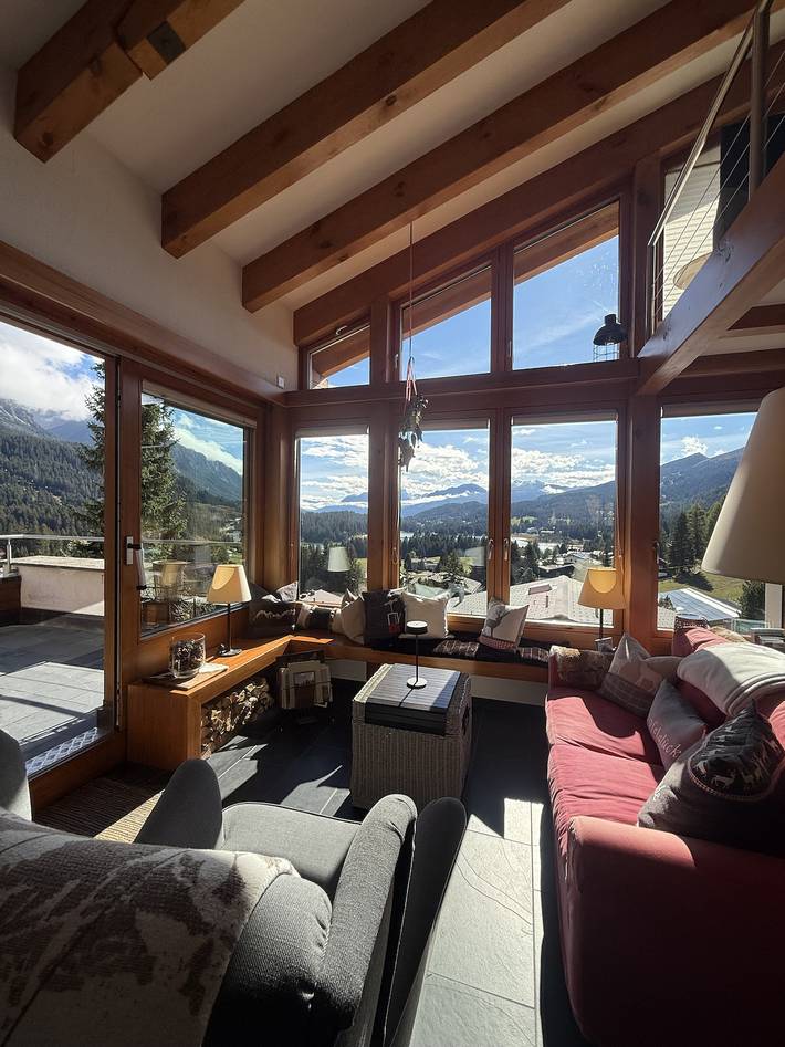 Ferienhaus für 6 Personen, mit Balkon und Terrasse sowie Garten und Seeblick in Valbella