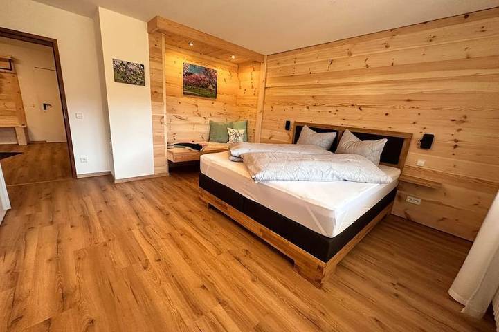 Ferienhaus für 4 Personen, mit Terrasse und Sauna sowie Garten und Whirlpool in Silz (Pfalz) - 3