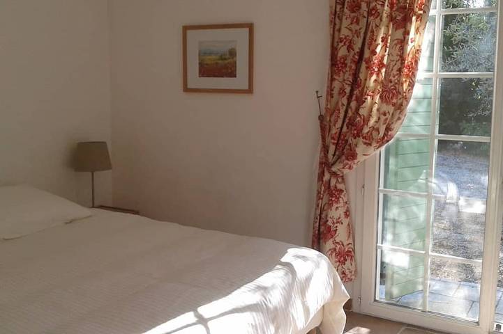 Location de vacances pour 12 personnes, avec jardin à Châteauneuf-Grasse - 3