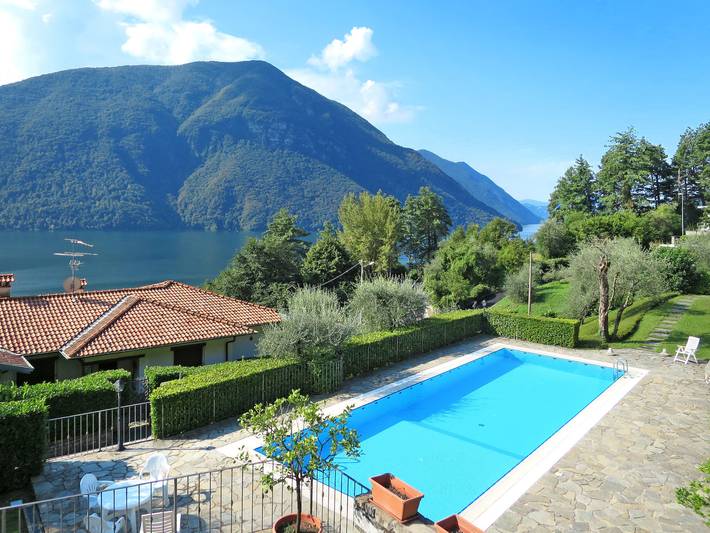 Ferienwohnung für 4 Personen, mit Terrasse und Seeblick sowie Garten, mit Haustier am Luganersee - 2