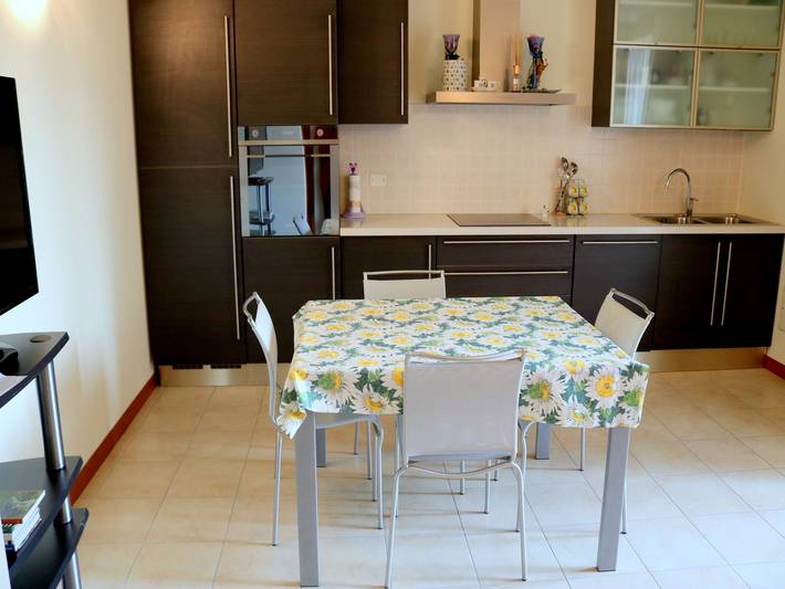 Ferienhaus für 5 Personen, mit Terrasse und Pool sowie Garten in Lazise - 3