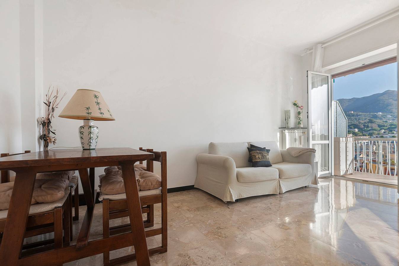 Ganze Wohnung, Appartement 'Maison Giovanna mit Garagenparkplatz', Meerblick, Wlan und Klimaanlage in Rapallo (Stadt), Rapallo