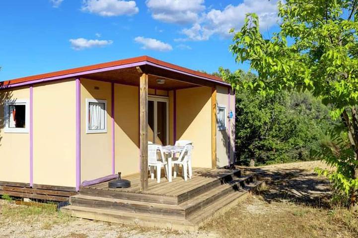 Bungalow Acogedor con Terraza - 4 personas in Esparron-de-Verdon, Alpes de Alta Provenza