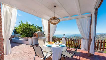 Villa for 4 People in Torrox, Costa del Sol, Photo 4