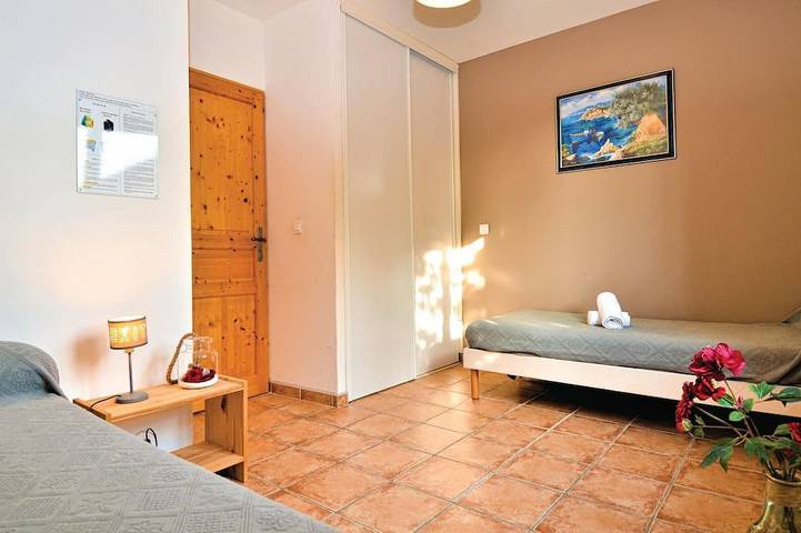 Ferienhaus für 6 Personen, mit Pool in Arles - 3