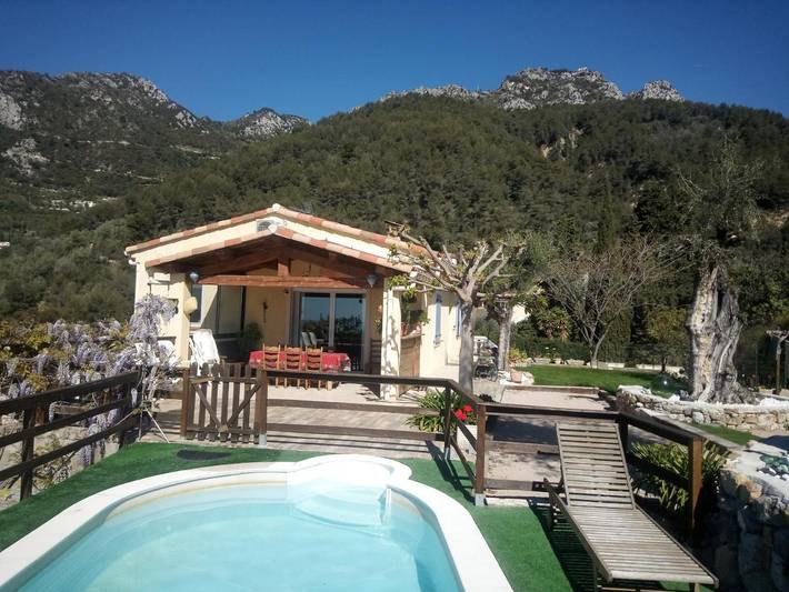 Location de vacances pour 6 personnes, avec piscine ainsi que jardin et vue, animaux acceptés à Sainte-Agnès - 4