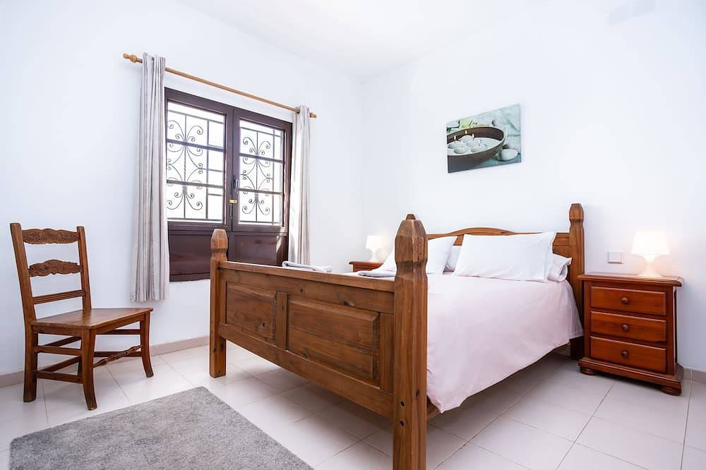 Casa Antonio - Your Lanzarote Dream Villa with Private Pool in Costa Teguise, Teguise