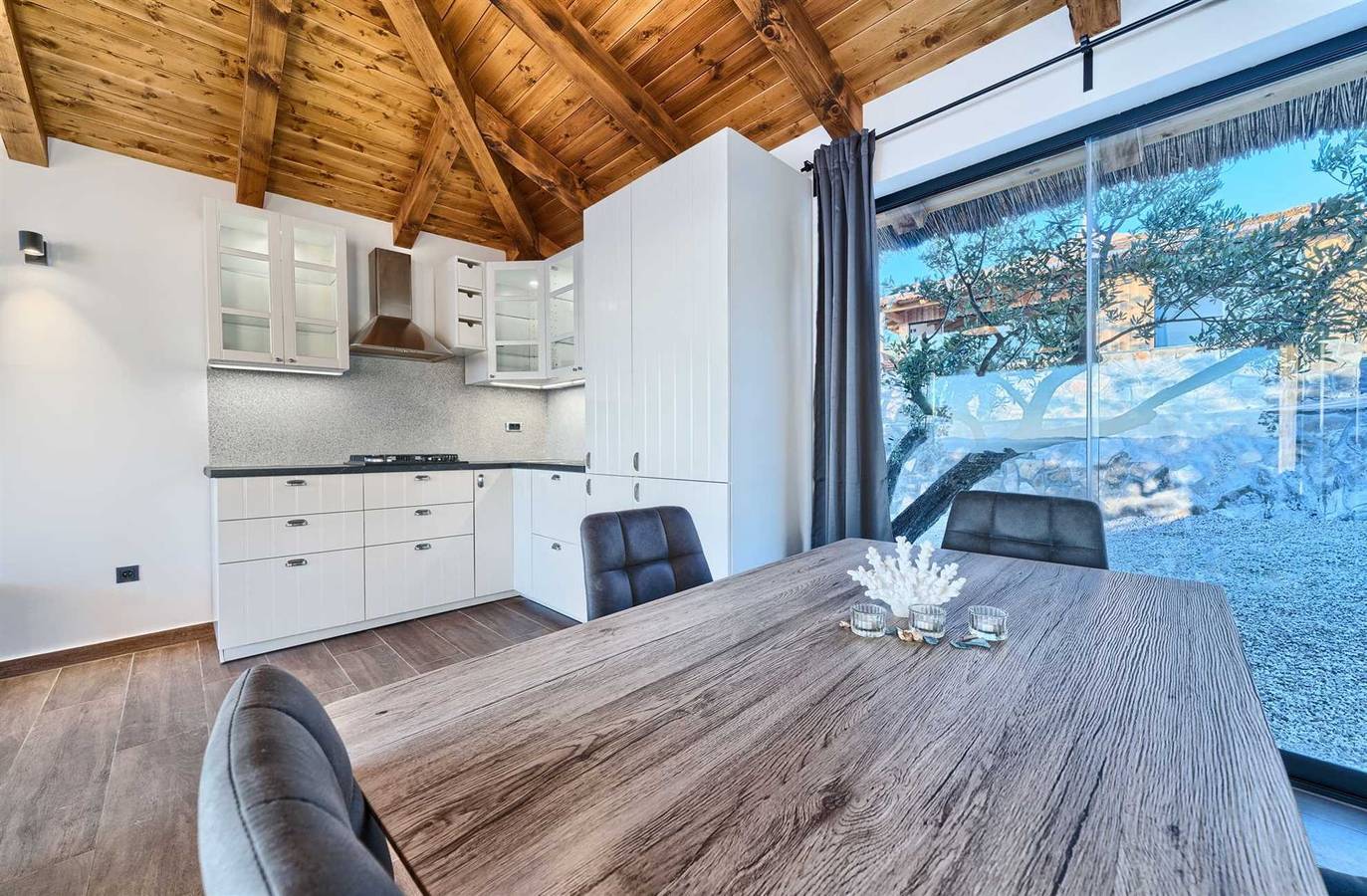 Luxury Bungalow New Horizons I in Tisno, Murter