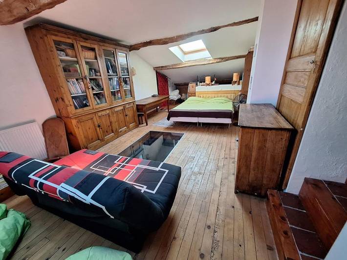 Gîte pour 3 personnes, avec Terrasse et Jardin ainsi que Piscine et Vue à Châtillon-la-Palud - 3
