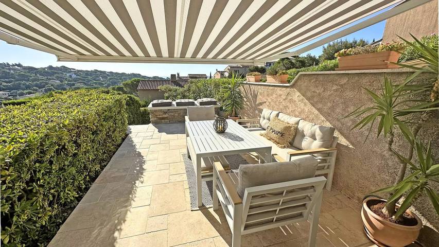 Villa für 4 Personen, mit Garten und Ausblick sowie Pool in Sainte-Maxime - 3