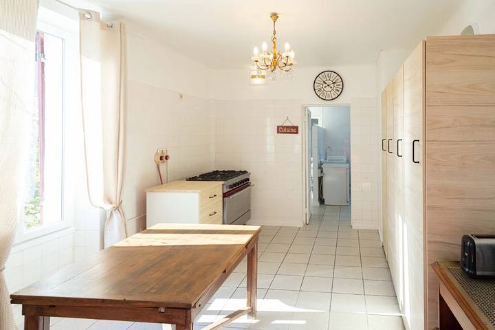 Gîte pour 15 personnes, avec terrasse et jardin dans Nièvre - 3