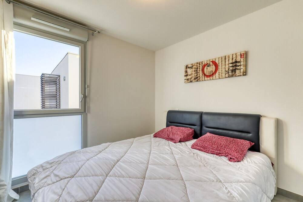 Villa 'Chambre  Illiade' with Private Pool, Private Terrace and Wi-Fi in Jacou, Montpellier region