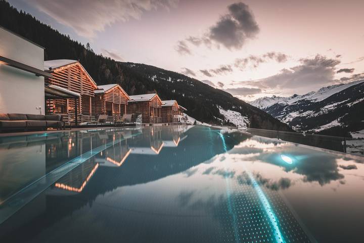 Hotel für 2 Personen, mit Terrasse und Garten sowie Pool und Sauna in See - 2