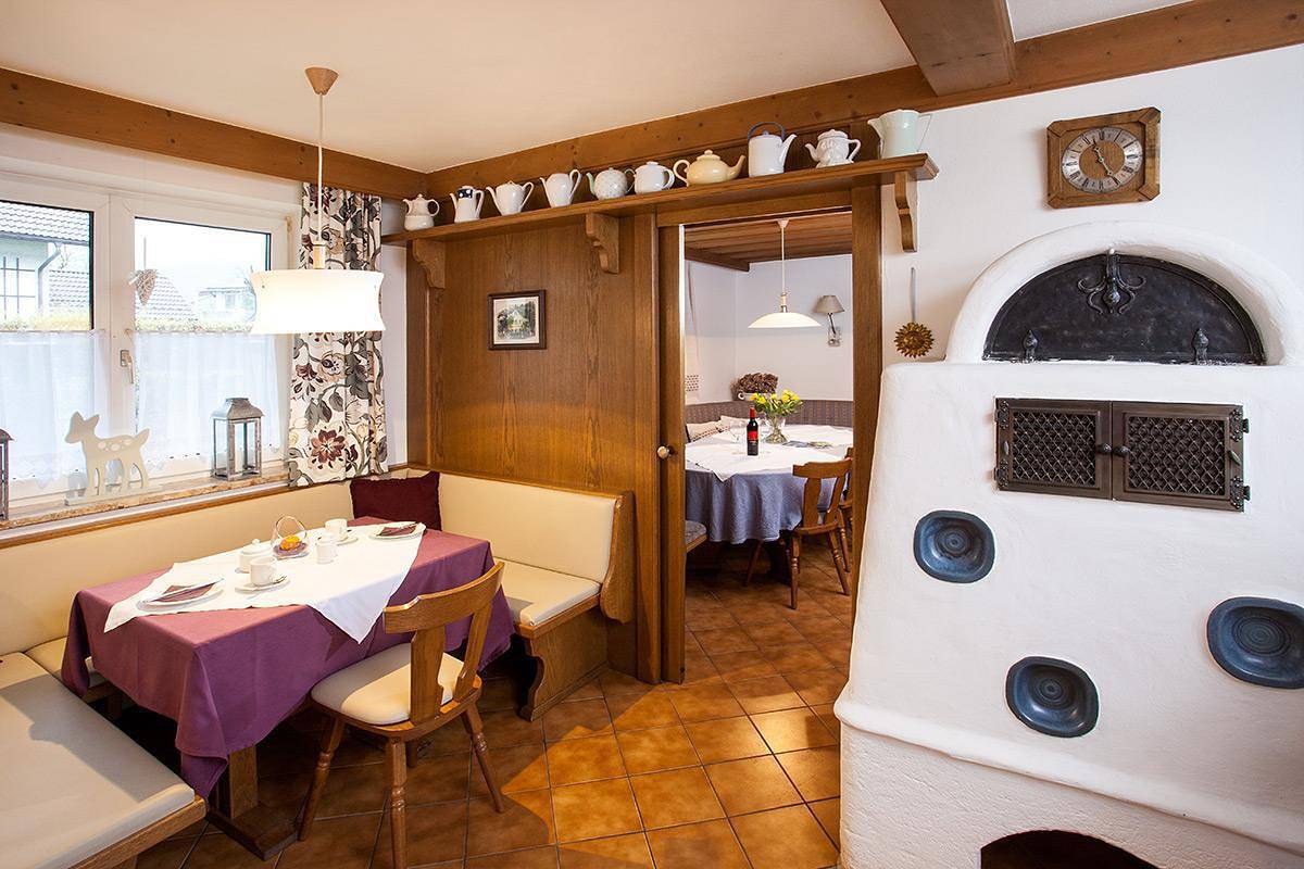 Ganze Ferienwohnung, Vierbettzimmer mit Dusche, Wc in Golling an der Salzach, Tennengau