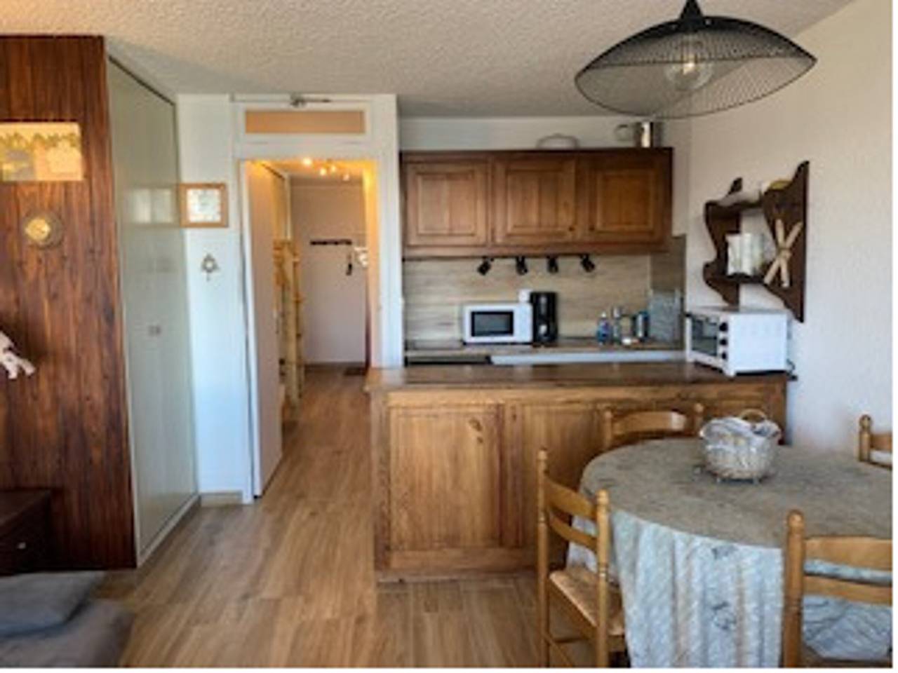 Studio entier, Studio cosy à Pra-Loup idéal pour famille, près des pistes in Pra-Loup (station de ski), Pra-Loup