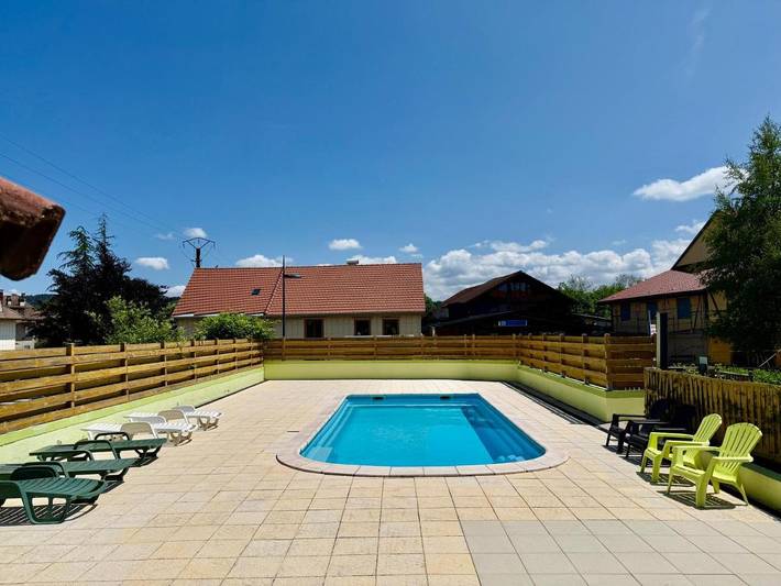 Location de vacances pour 8 personnes, avec Terrasse et Piscine à Corcieux - 3
