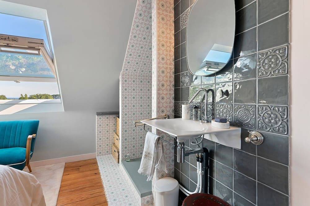Chambre d’hôtes « Escale Sauzonnaise - La Baie » avec vue mer, piscine partagée et Wi-Fi in Sauzon, Côte des Mégalithes