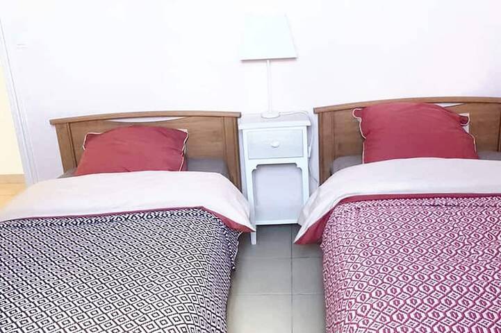 Location de vacances pour 5 personnes, avec balcon/terrasse et terrasse à Gacé - 4