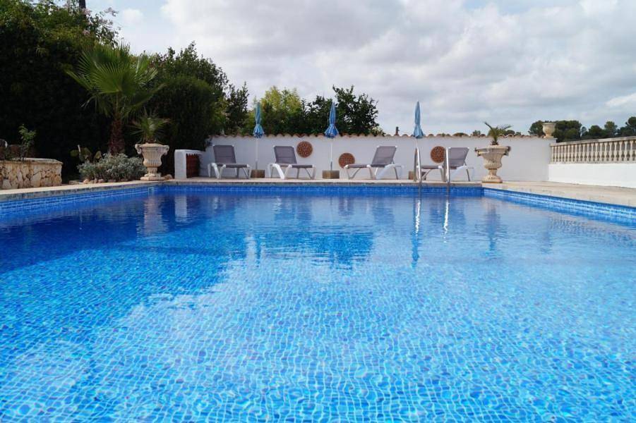 Nice House in Cala Romantica with Subtropical Garden and Close to Beach in Cala Romantica, Manacor