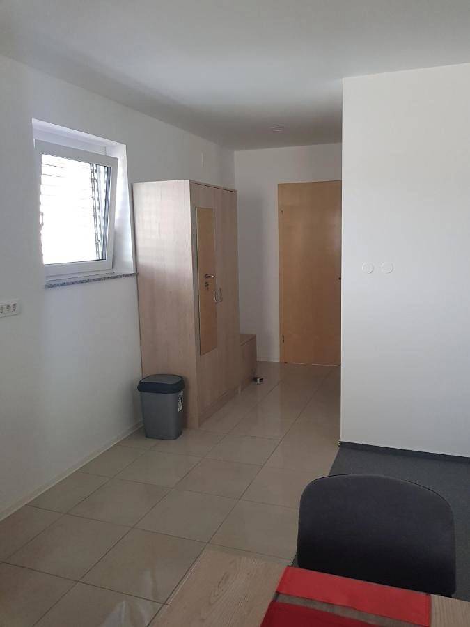 Gîte pour 2 personnes, avec vue à Logatec - 4