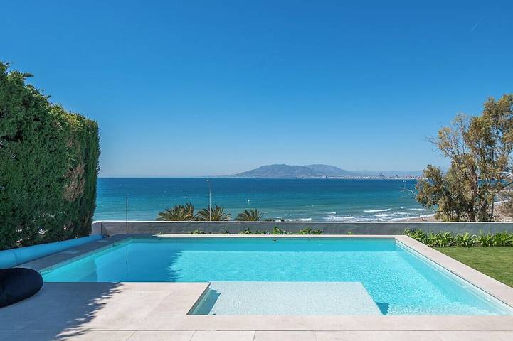 Villa für 12 Personen, mit Garten in Málaga (Este)
