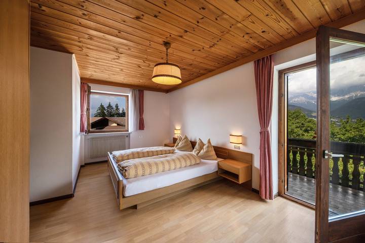 Hel lejlighed, Holiday Apartment "Grödnerhof - Heidi" Mountain View, Wi-Fi, Garden & Balcony in Karneid, Dolomiti Superski