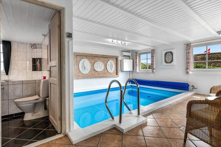 Ferienhaus mit Meerblick für 6 Personen, mit Sauna und Pool sowie Whirlpool und Terrasse, kinderfreundlich in Blavand - 4