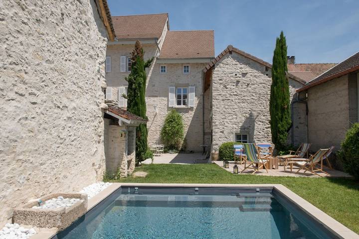 Chambre d’hôte pour 2 personnes, avec piscine