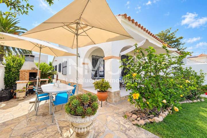 Chalet pour 5 personnes, avec Terrasse et Jardin à Cambrils