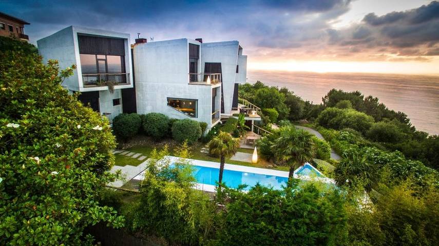 Chalet para 8 personas, con Balcón y Jacuzzi además de Terraza y Jardín en Guipúzcoa - 2