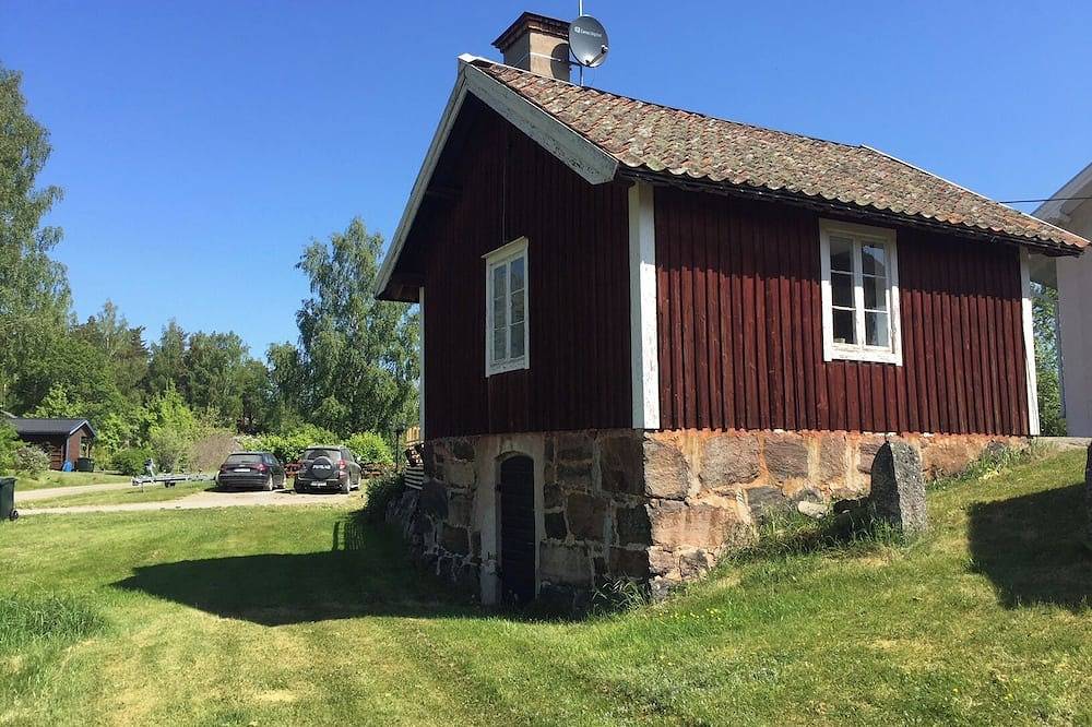 House close to Ocean and Sankt Anna Archipelago in Norrköping, Vikbolandet