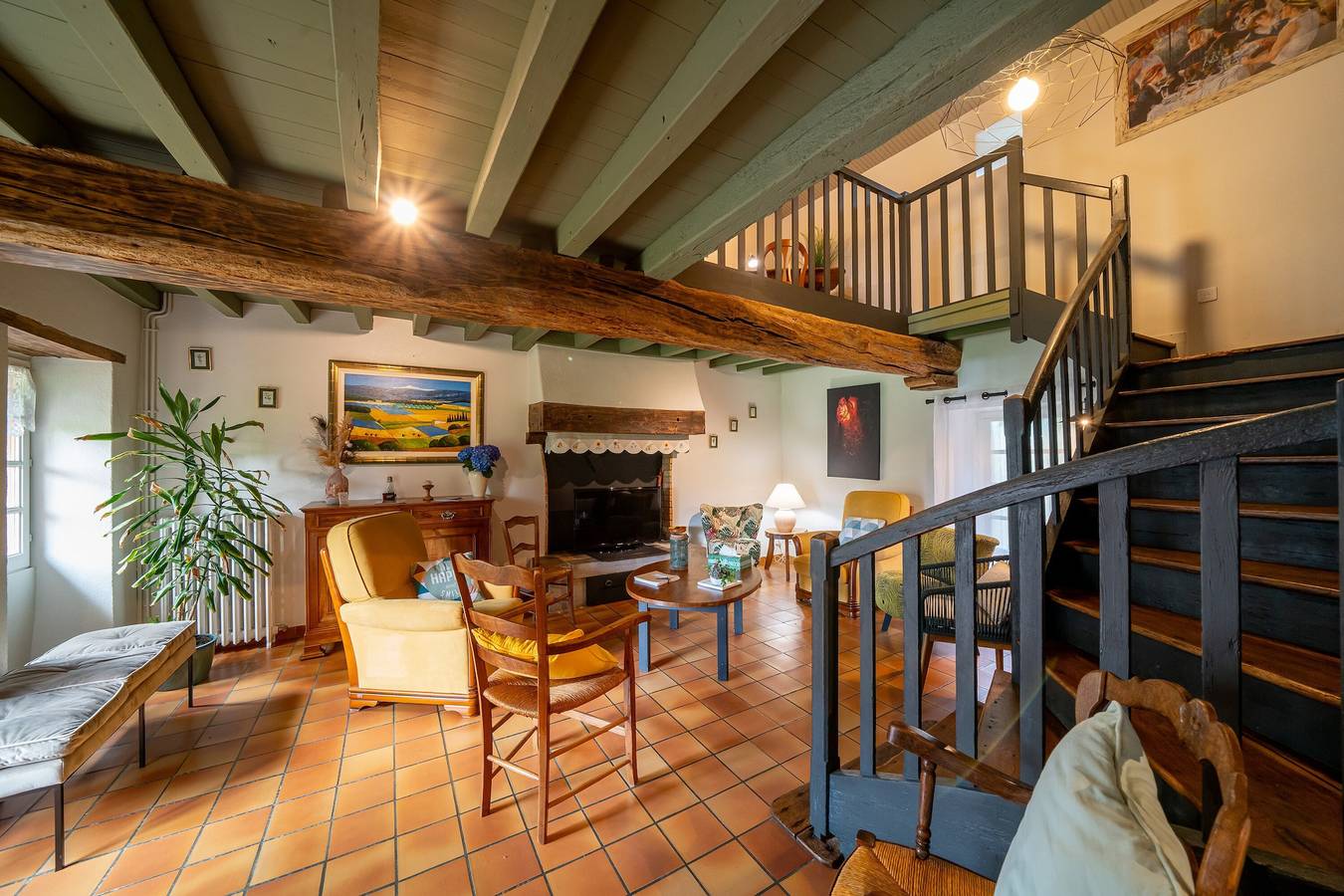 Country House “Grand Gîte, Indoor Pool” with Private Terrace, Garden, and Balcony in Saint-Christophe-du-Ligneron, Loire Valley