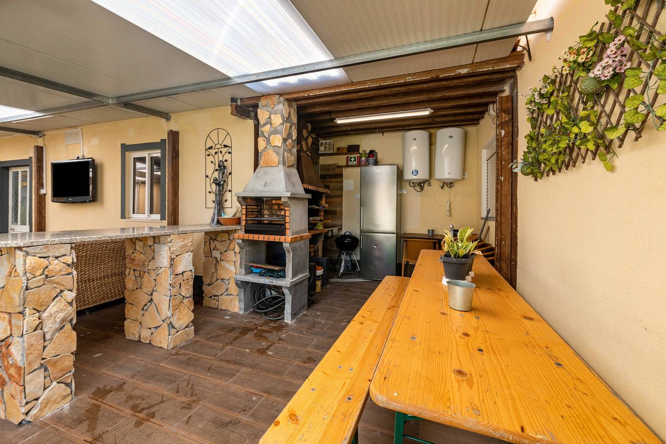 Ferienhaus 'Zen Village Rosa' mit Gemeinschaftspool, Gemeinschaftsterrasse und Wlan-Zugang in Fernão Ferro, Halbinsel von Setúbal