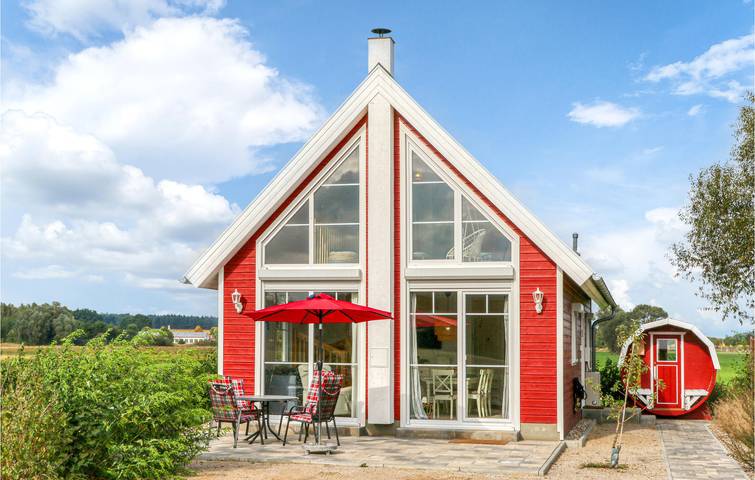 Ferienhaus für 6 Personen, mit Terrasse und Garten sowie Sauna im Barnimer Land