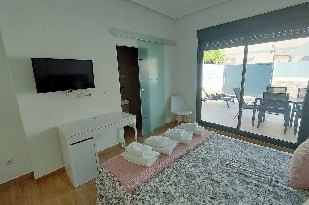 Independent villa with private pool, 5 min from the beach! in San Pedro del Pinatar, Costa Cálida