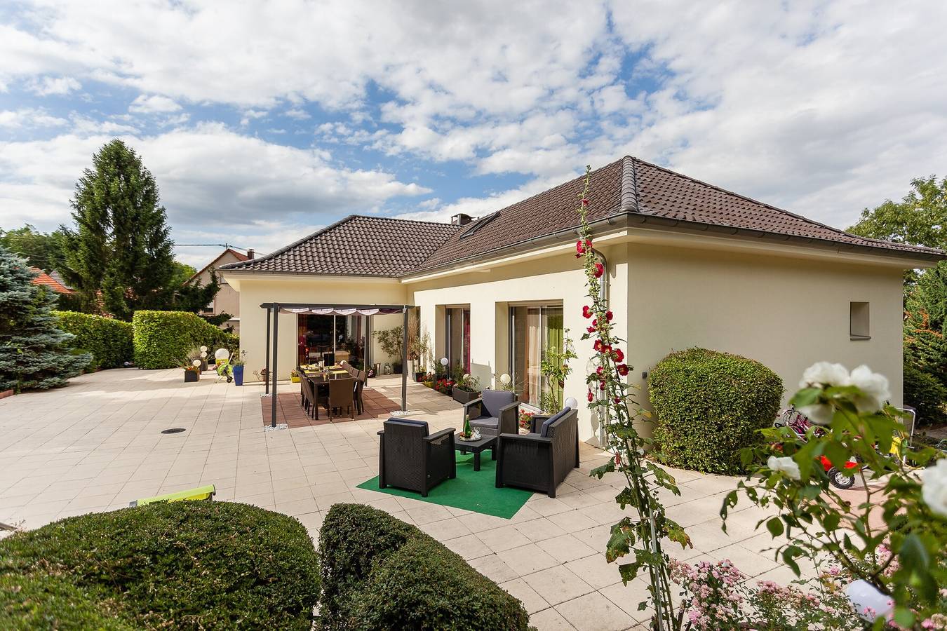 Gastenkamer "La Rose Trémière" met gedeeld terras, tuin en wifi in Wintzenheim-Kochersberg, Strasbourg regio