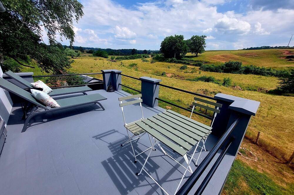 Maison au calme avec un sauna dans le jardin. Animaux domestiques autorisés in Saint-Aubin-en-Charollais, Région de Charolles