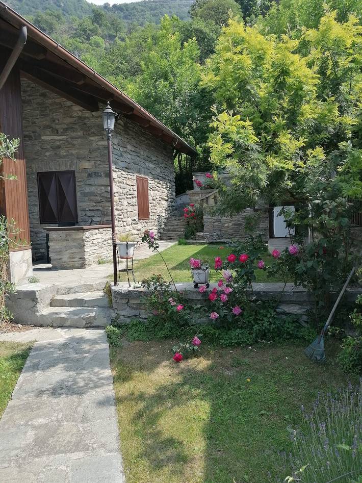 Casa vacanza per 4 persone, con Balcone e Giardino in Provincia di Torino