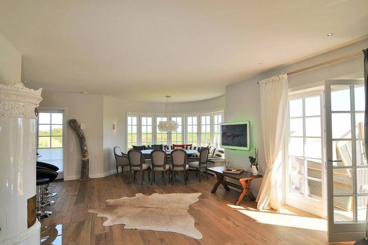 Ferienhaus für 8 Personen, mit Sauna und Whirlpool sowie Garten in Rantum - 4