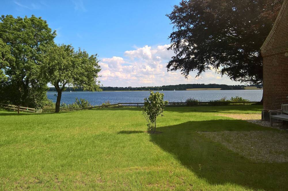 Direkt am Schleiufer in Rabenkirchen-Faulück, Schleswig-Flensburg