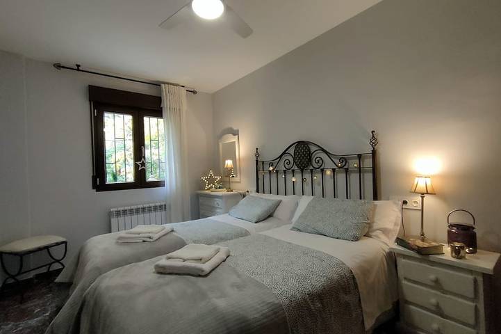 Ganze Wohnung, Garten Olivillas -Punkt Base Access Und Granada Sierra Nevada in Sierra Nevada und Umgebung, Güejar Sierra