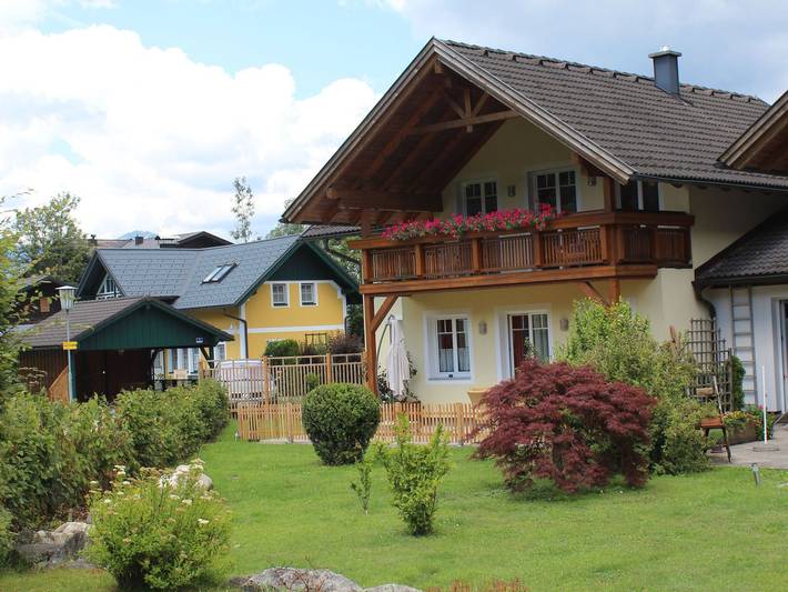 Ferienhaus für 8 Personen, mit Garten und Ausblick sowie Balkon, kinderfreundlich am Wolfgangsee - 2