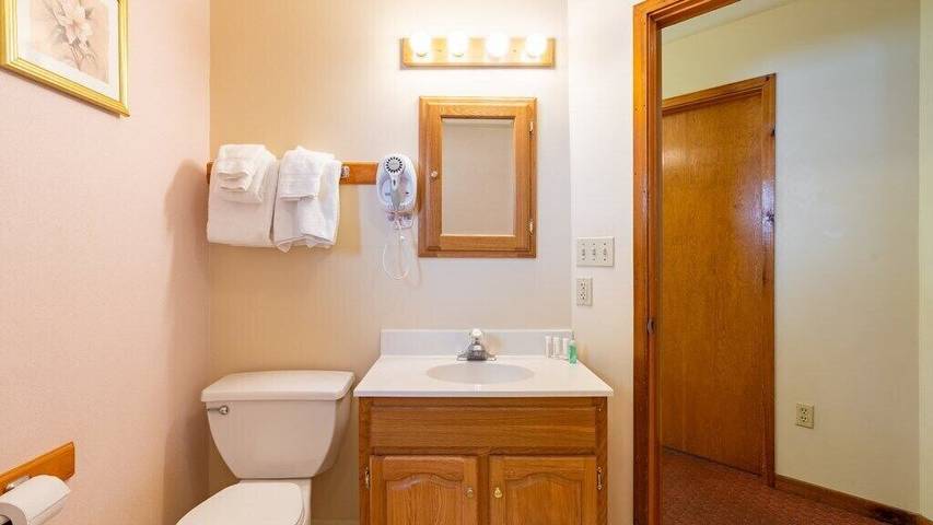 Vacation apartment for 6 people, with pool and balcony in Pocono Mountains