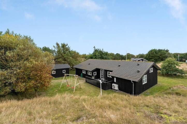 Ferieudlejning for 6 personer, med terrasse, husdyr tilladt i Sønderho