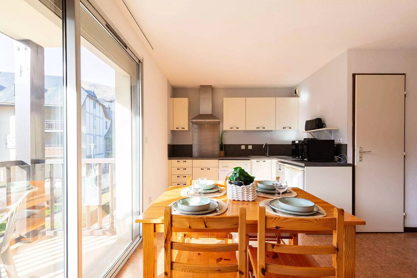 Appartement entier, T2 avec terrasse et vue – Résidence Le Village des Thermes in Saint-Lary-Soulan, Parc national des Pyrénées