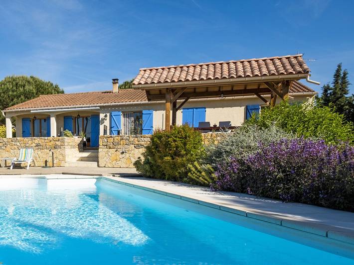 Cottage pour 6 personnes, avec terrasse et piscine à Malviès