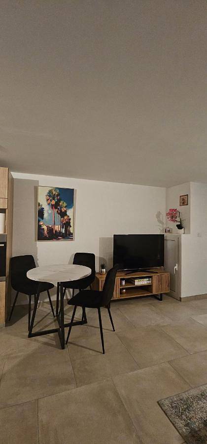 Gîte pour 2 personnes, avec terrasse et jardin à Villers-le-Lac - 4