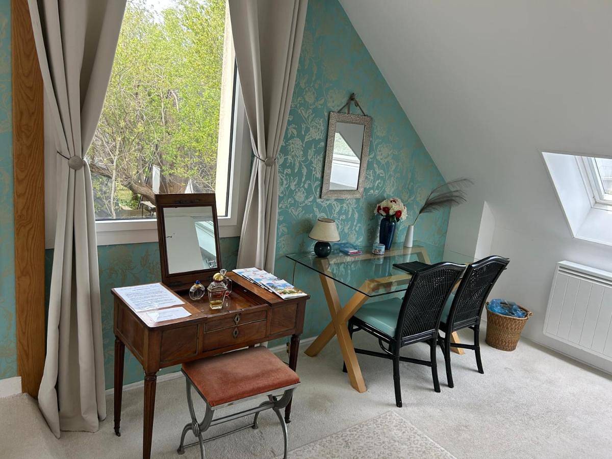 Double Room with Garden View in Omaha Beach, Saint-Laurent-sur-Mer