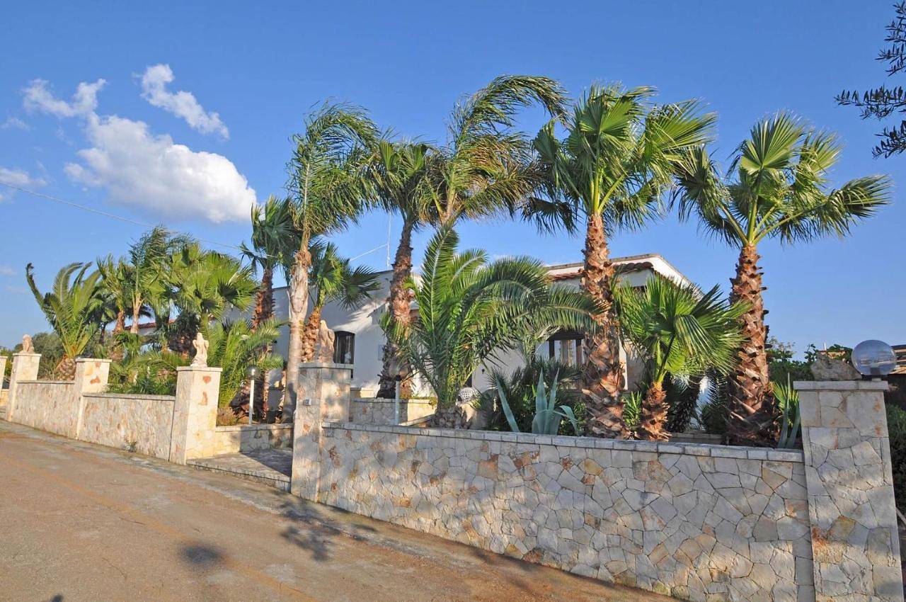 Ville Magnolia by Salento Affitti in Torre Suda, Racale